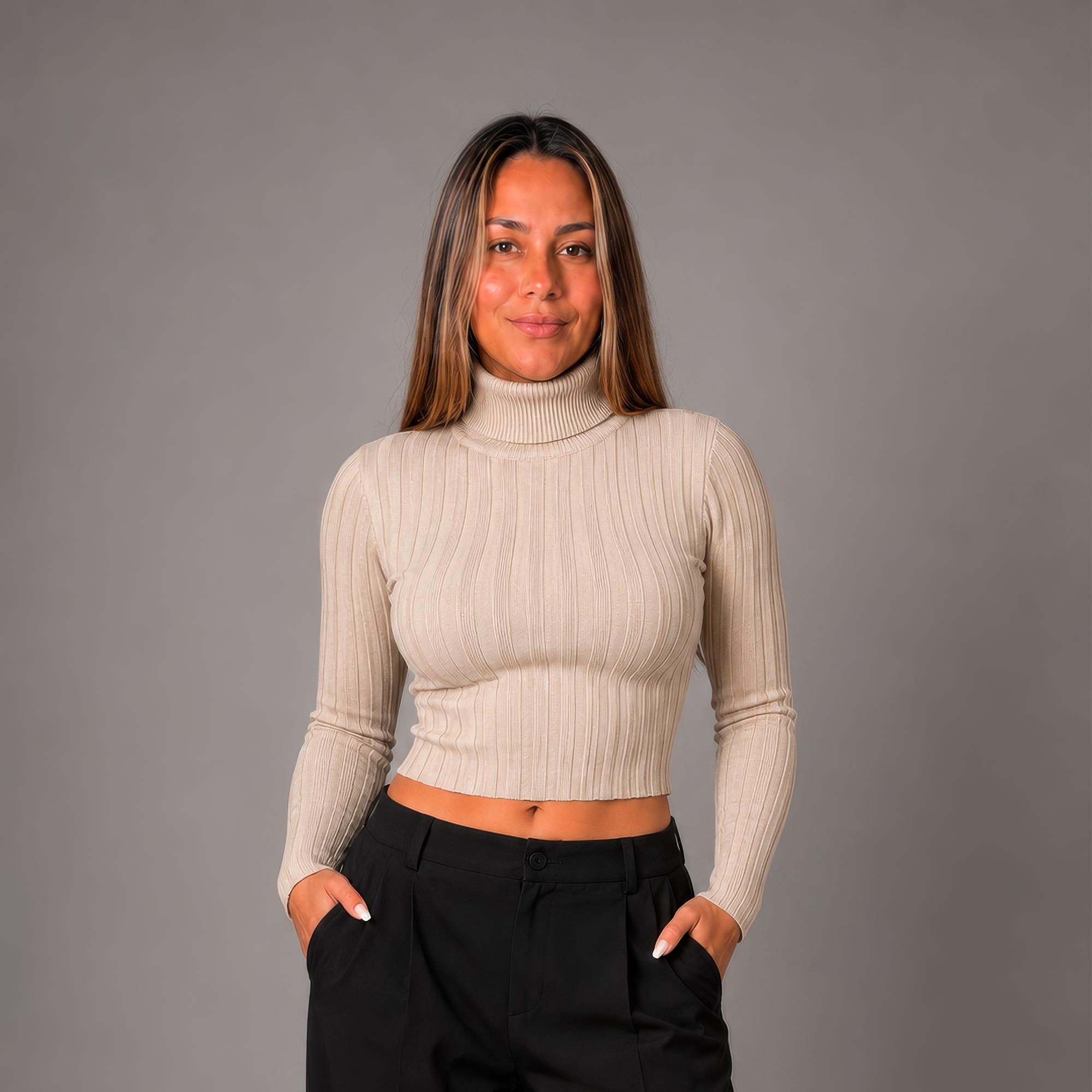 Buzo Saco Cuello Tortuga Corto Beige